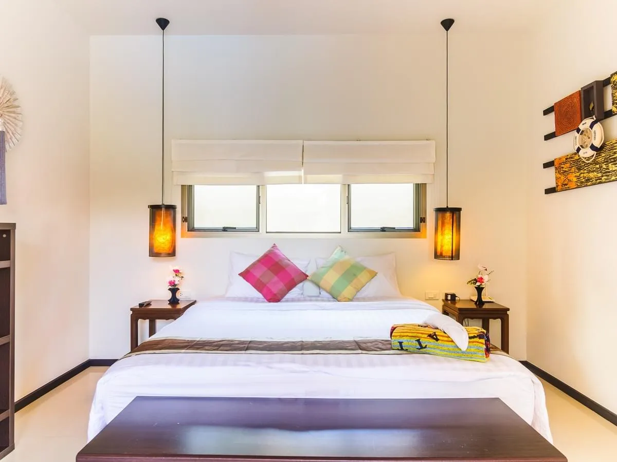 Property image - full photo 36