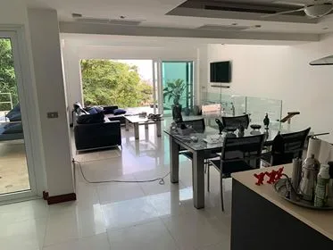 Property image - full photo 6