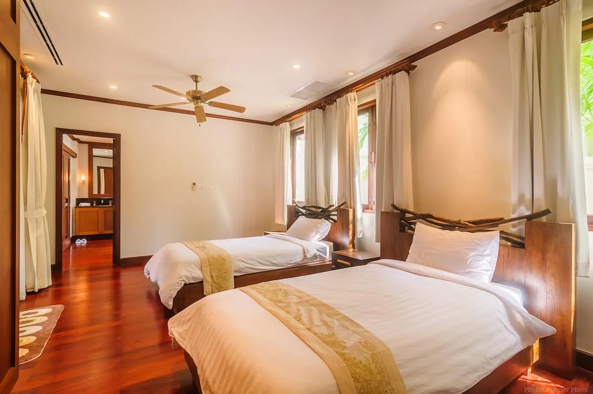 Property image - full photo 54