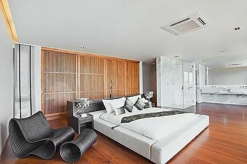 Property image - full photo 17