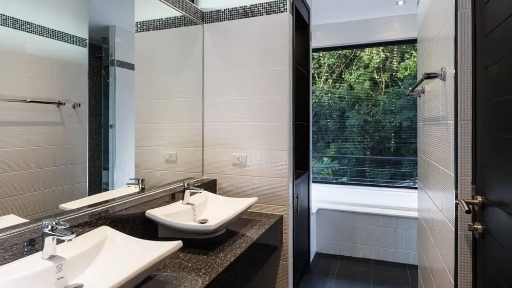 Property image - full photo 55