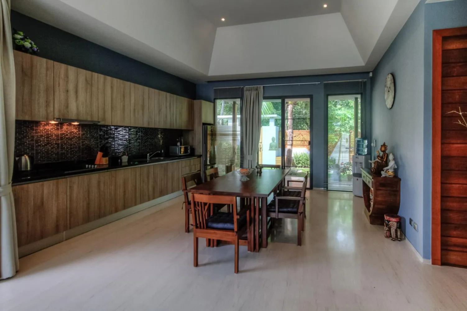 Property image - full photo 15