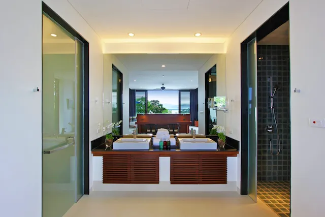 Property image - full photo 18