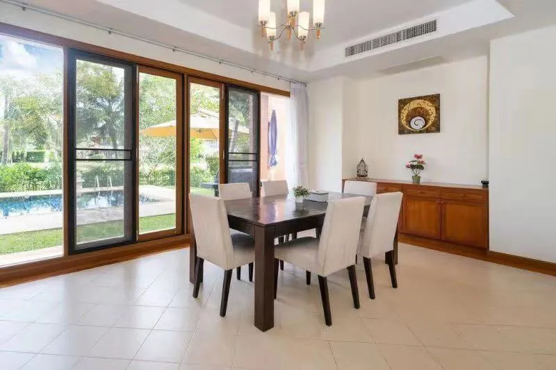 Property image - full photo 8