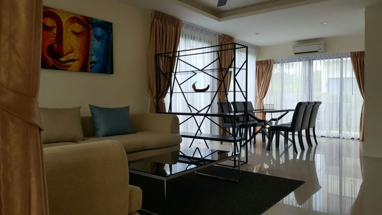 Property image - full photo 4
