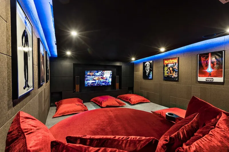 Property image - full photo 5