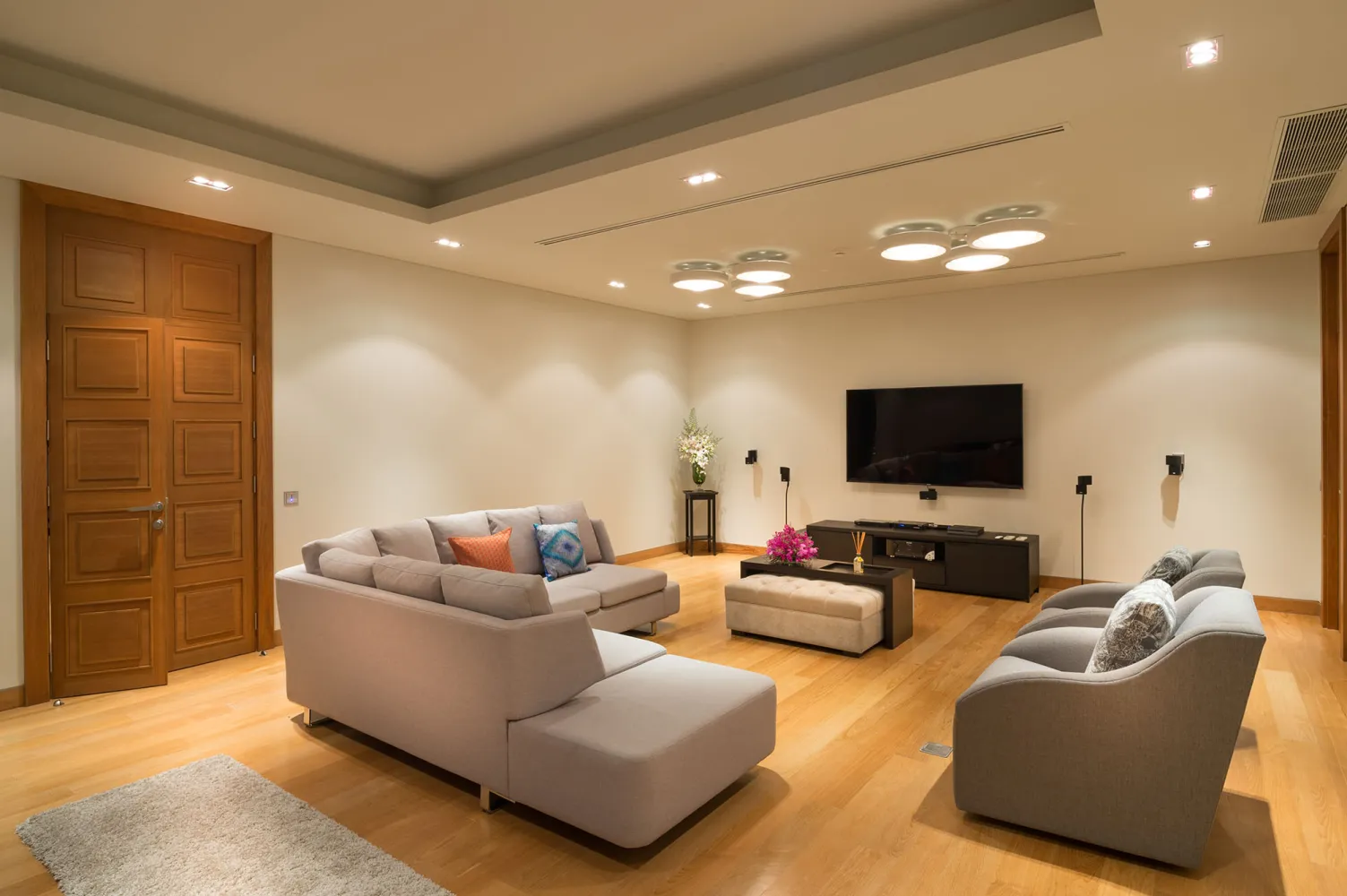 Property image - full photo 23