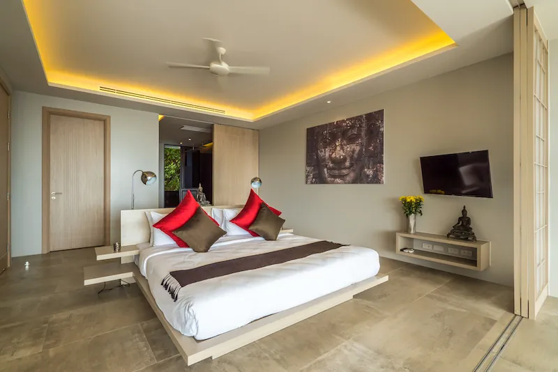 Property image - full photo 18