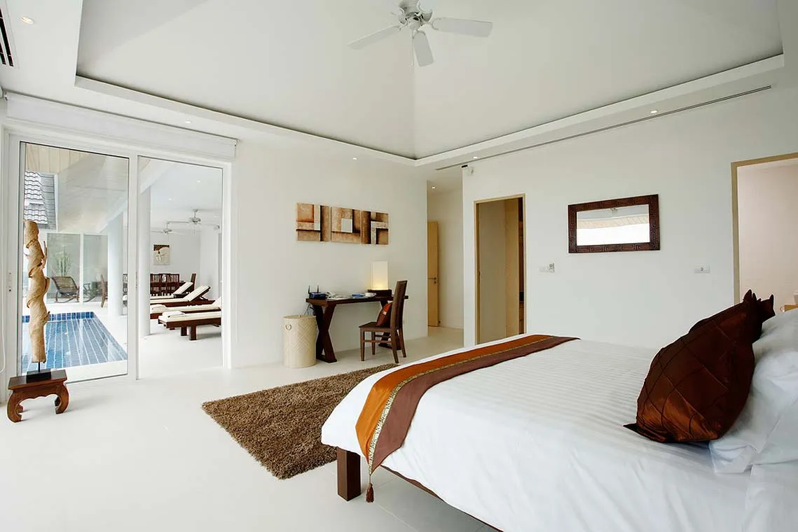 Property image - full photo 11