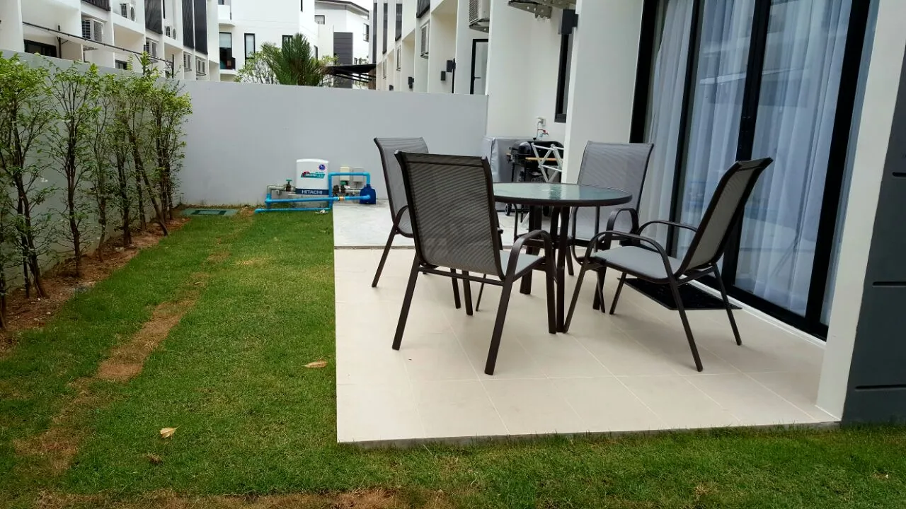 Property image - full photo 12