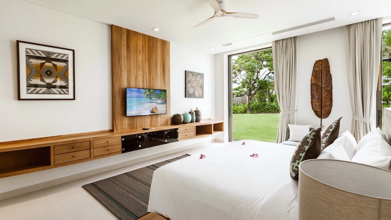 Property image - full photo 39
