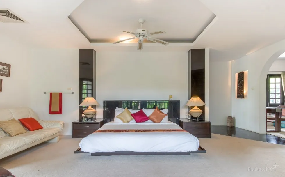 Property image - full photo 9