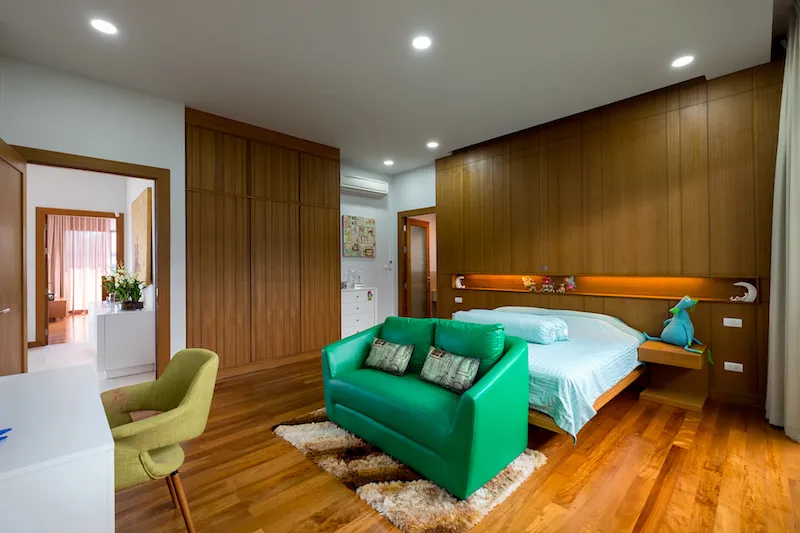 Property image - full photo 37