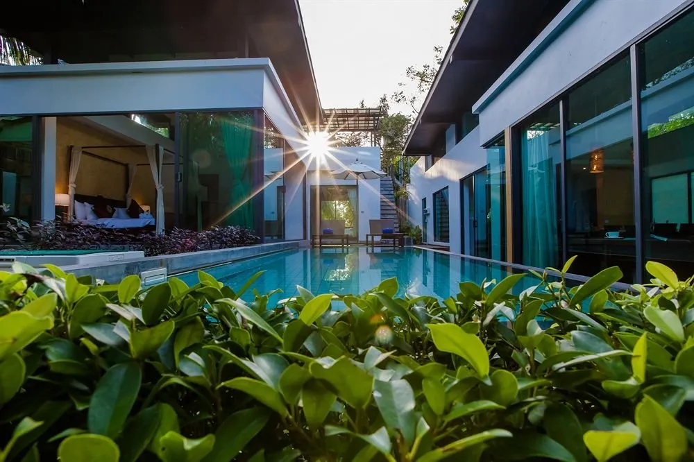 Property image - full photo 35