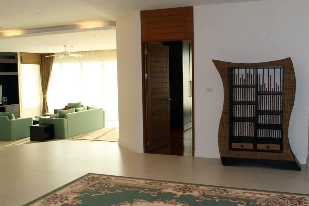 Property image - full photo 7