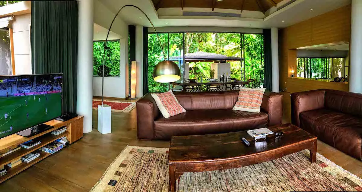 Property image - full photo 4