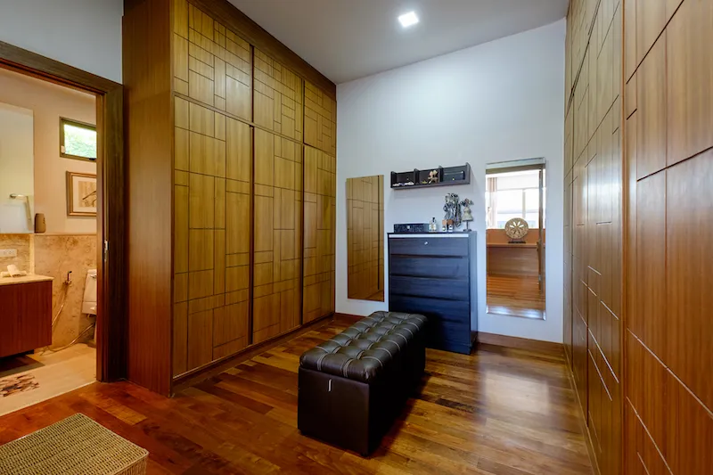 Property image - full photo 33