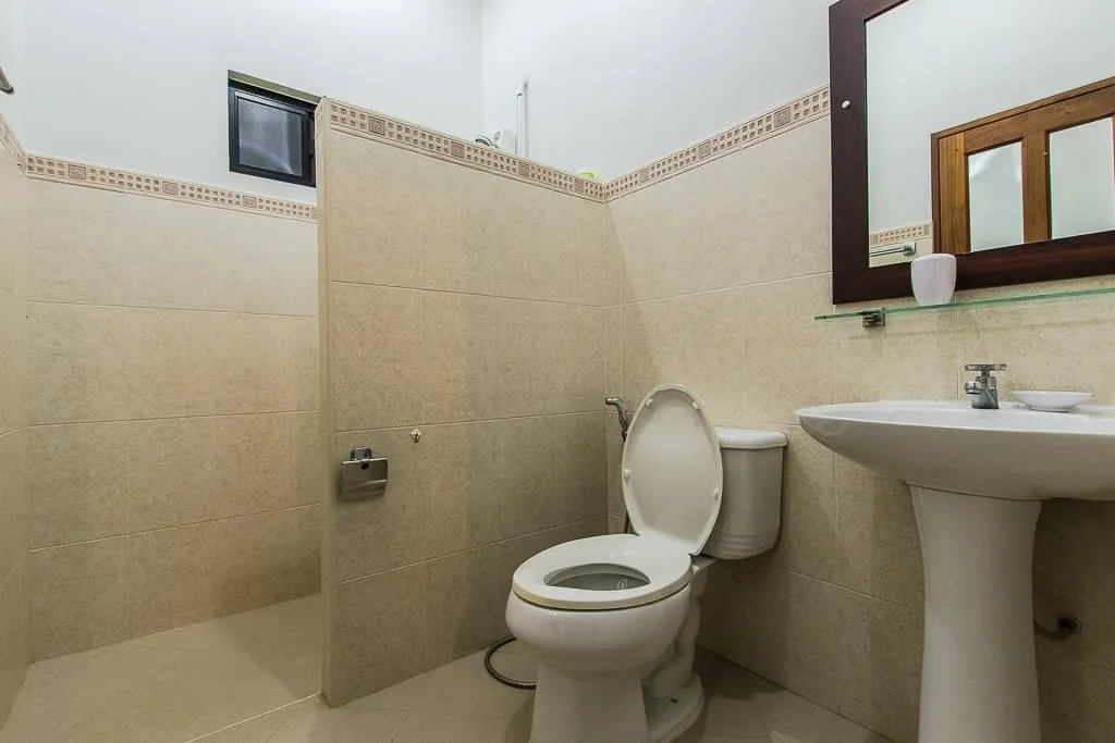 Property image - full photo 12
