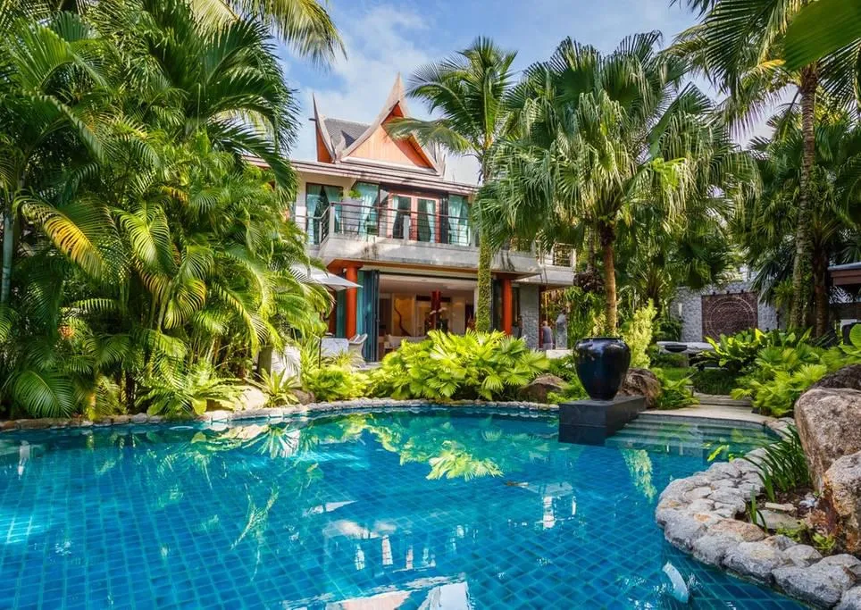 Property image - full photo 2