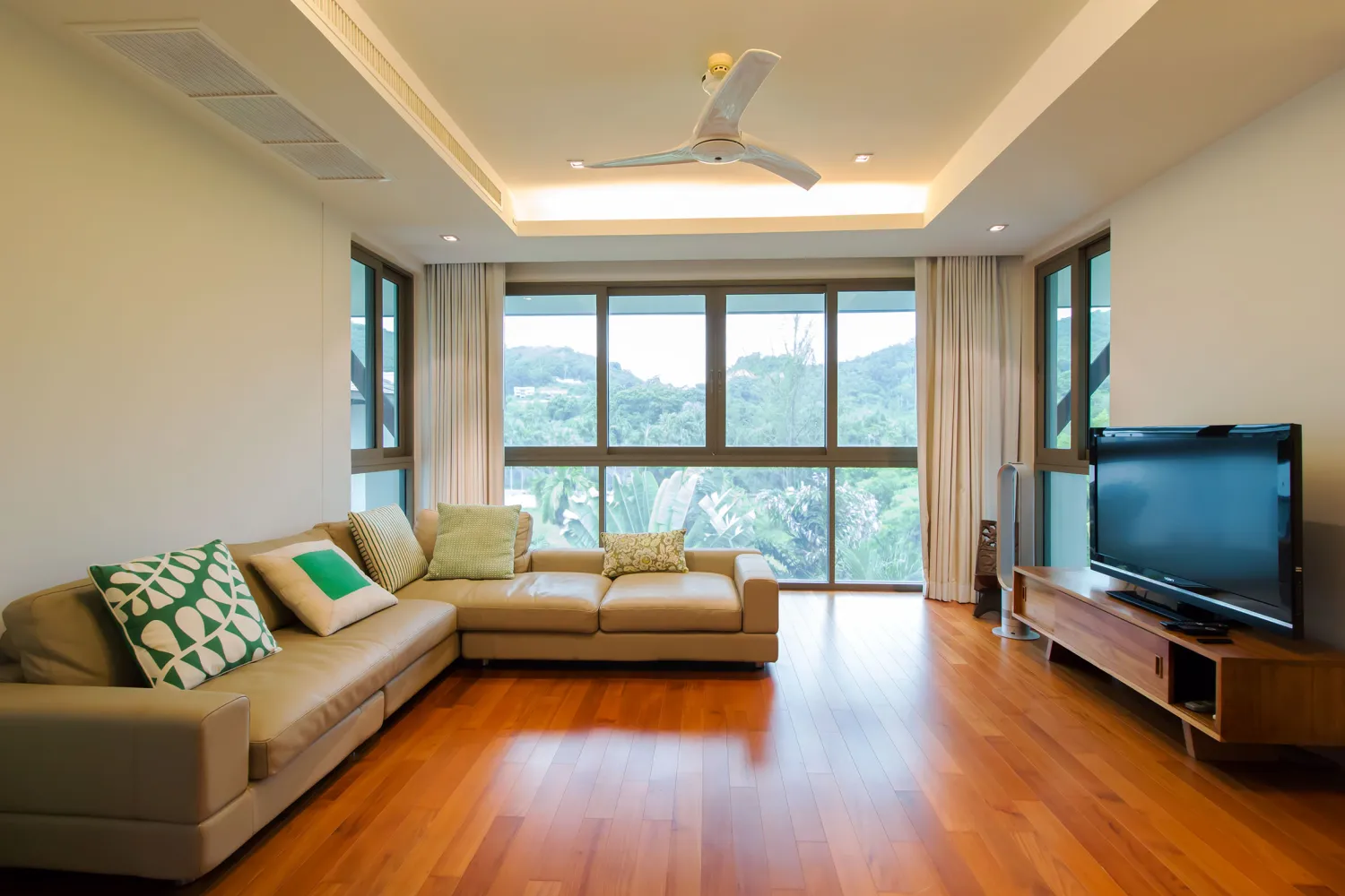 Property image - full photo 19