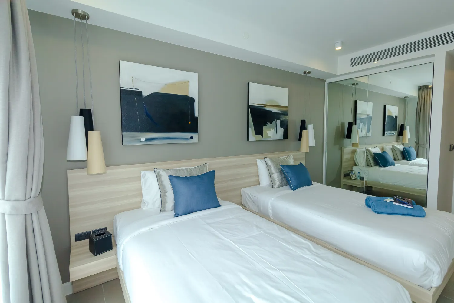 Property image - full photo 22