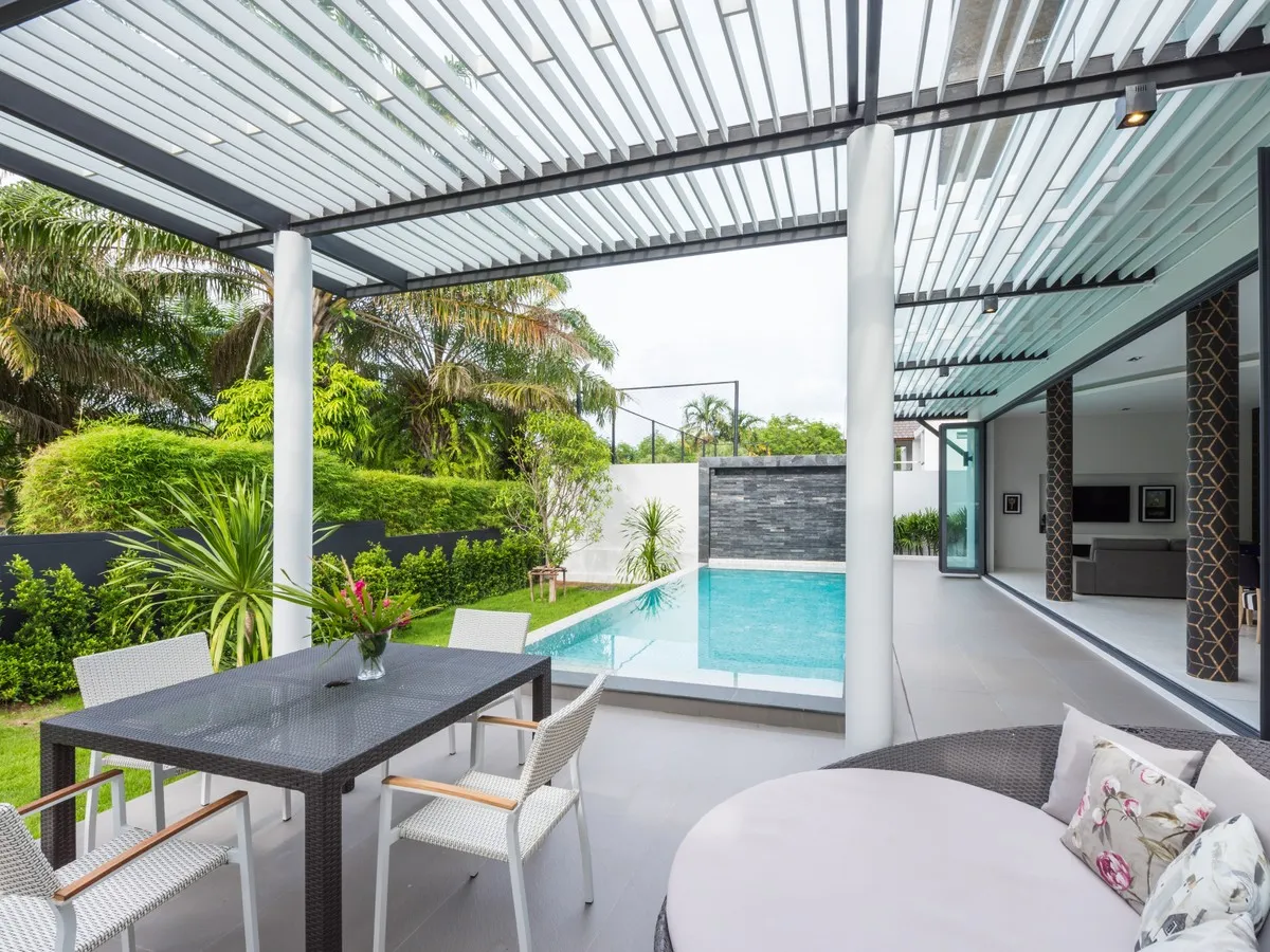 Property image - full photo 3