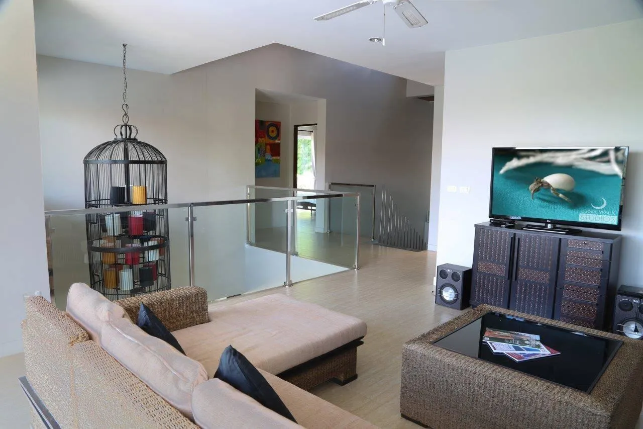 Property image - full photo 9
