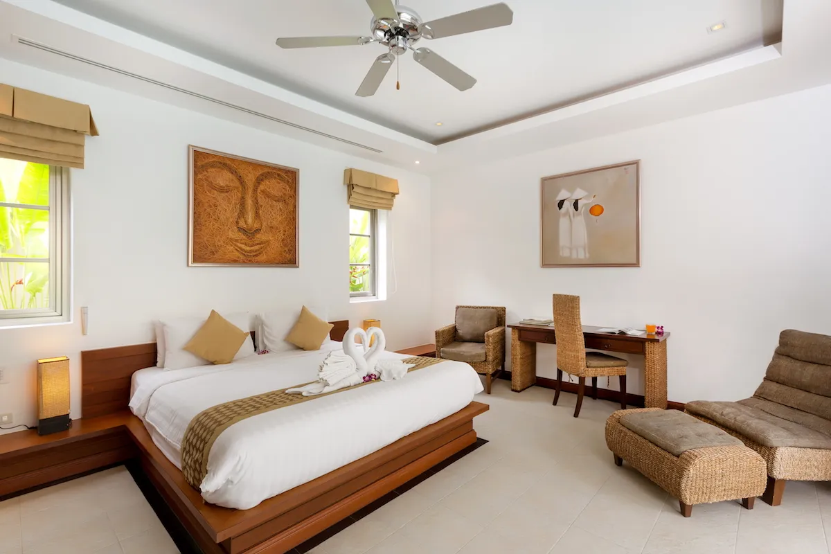 Property image - full photo 16