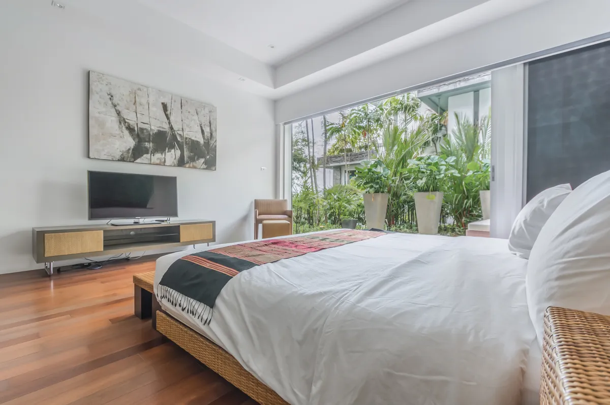 Property image - full photo 33