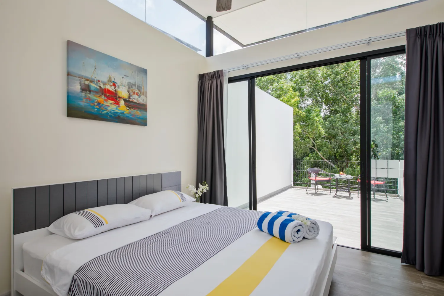 Property image - full photo 13