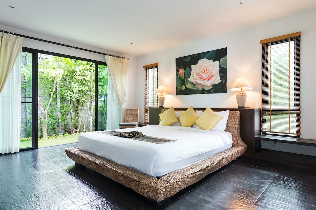 Property image - full photo 12