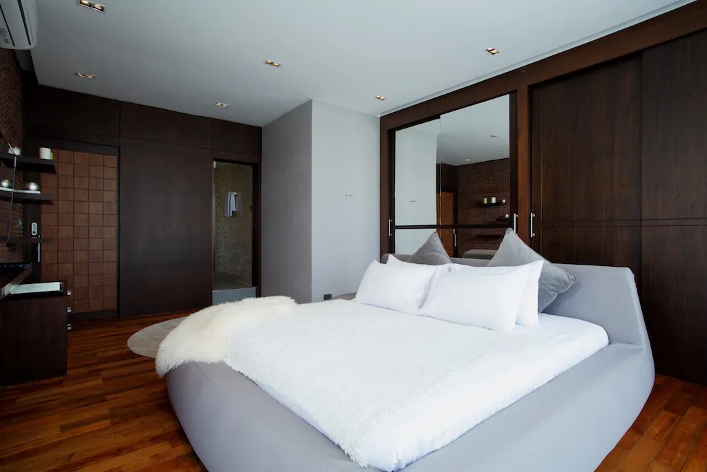 Property image - full photo 18
