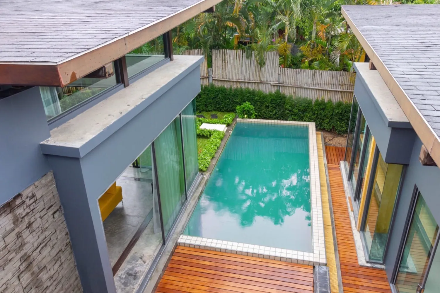 Property image - full photo 15