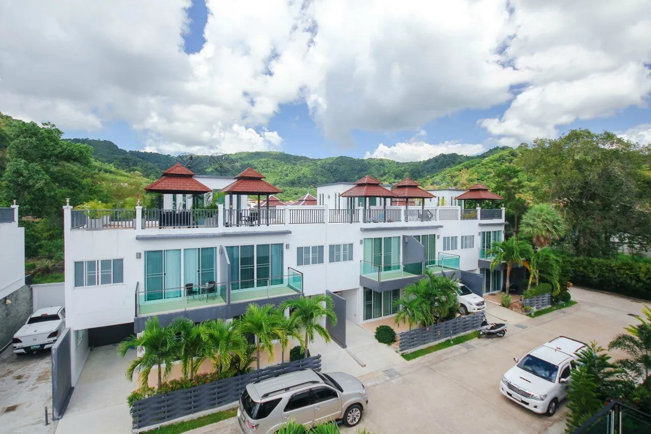 Property image - full photo 23