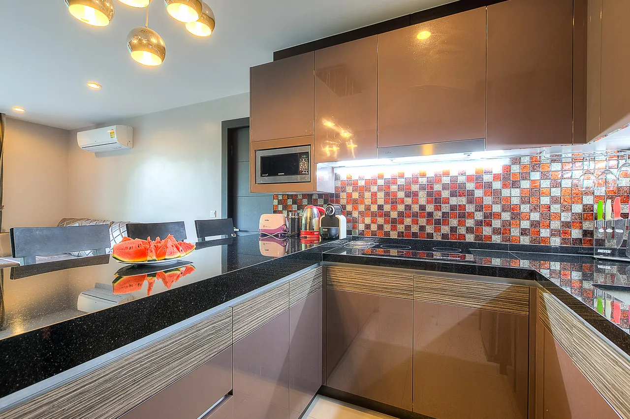 Property image - full photo 8