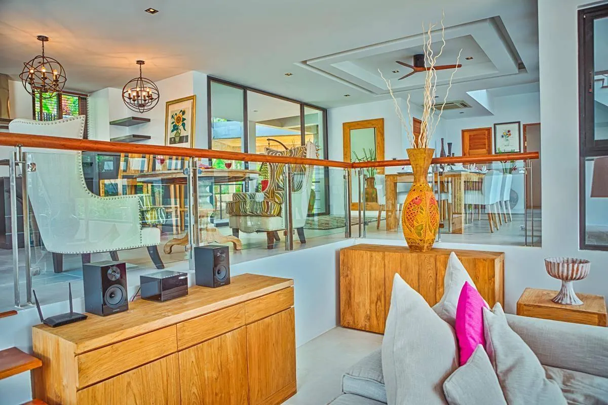 Property image - full photo 5