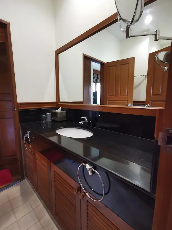 Property image - full photo 17