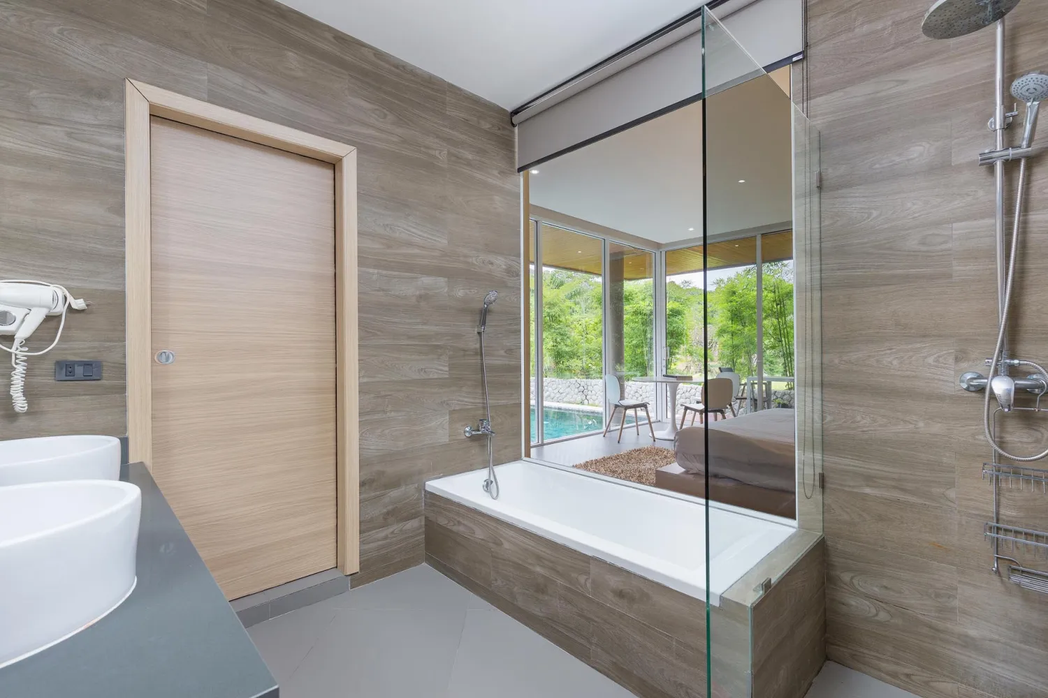 Property image - full photo 17