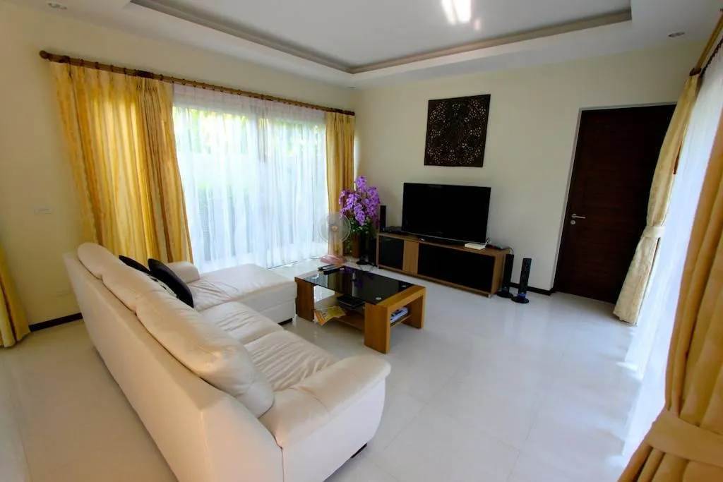 Property image - full photo 30