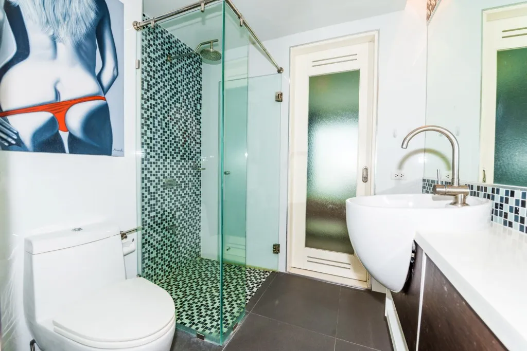 Property image - full photo 36