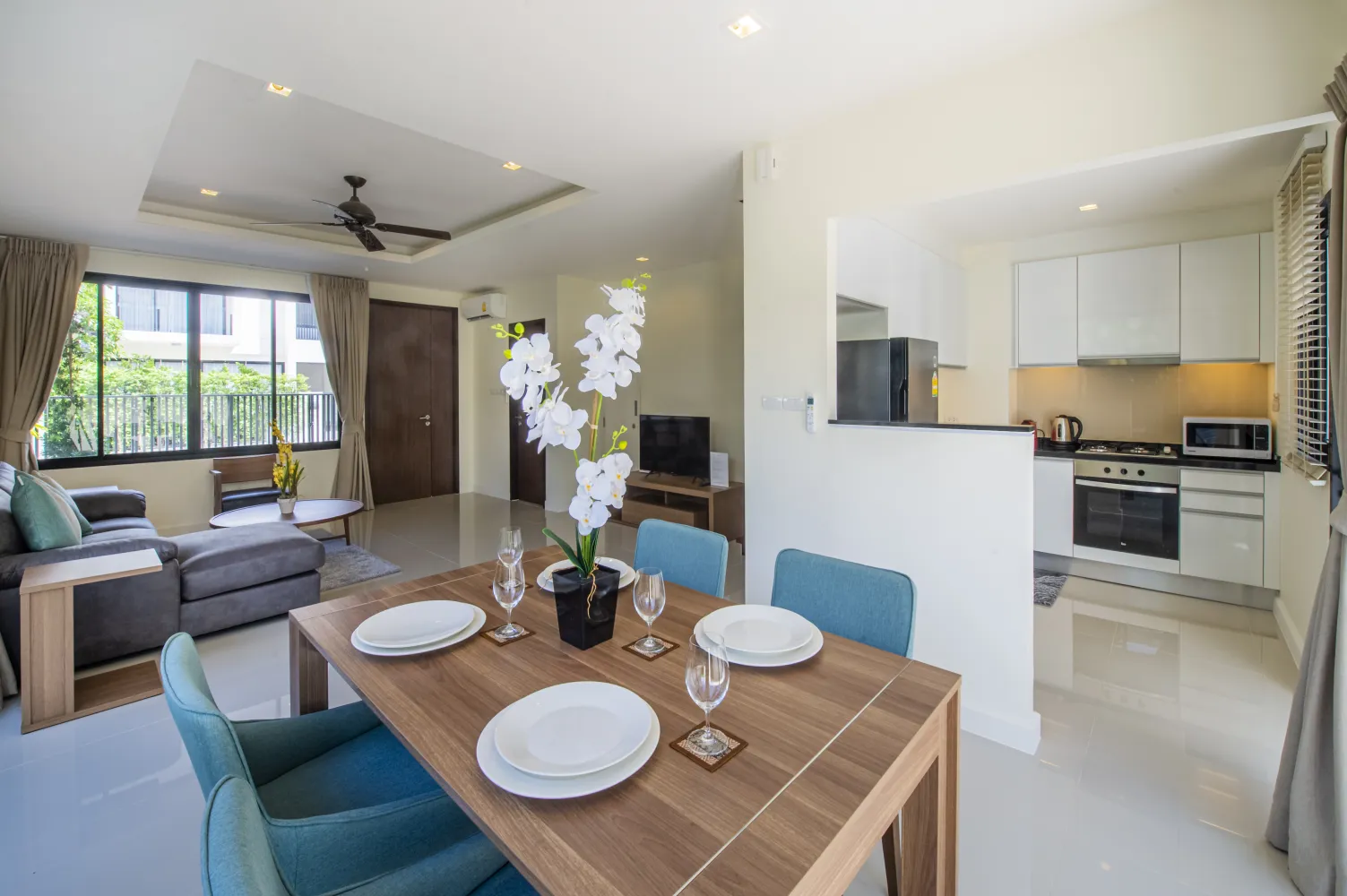 Property image - full photo 11