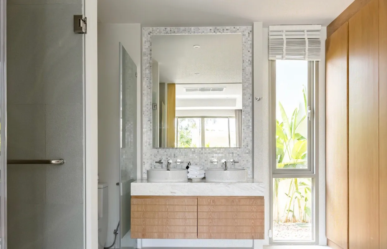 Property image - full photo 8