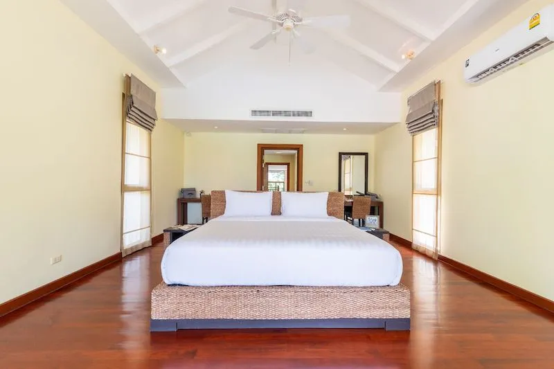 Property image - full photo 23