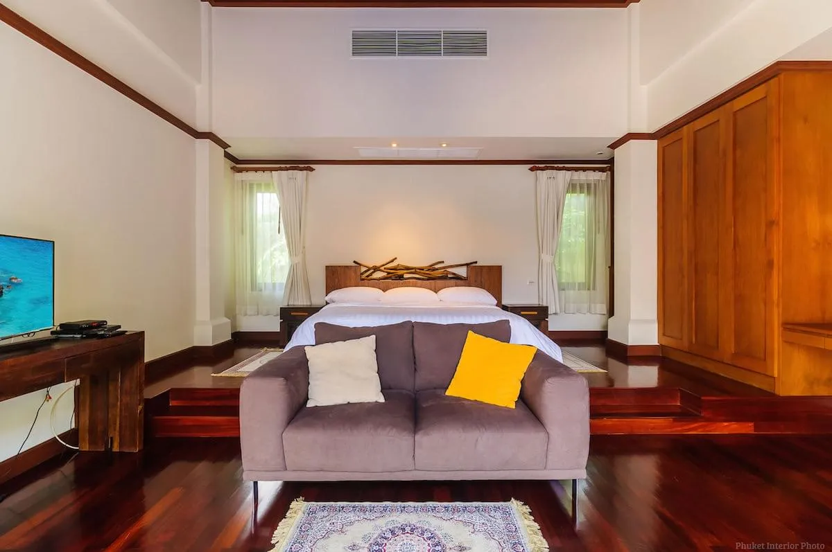 Property image - full photo 33