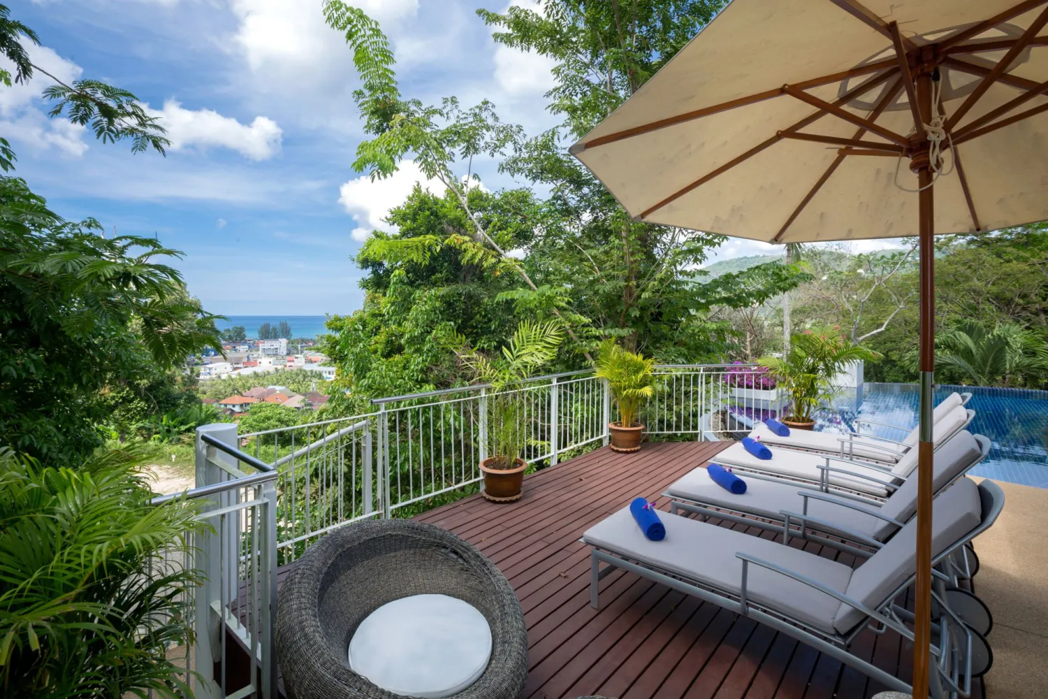 Property image - full photo 33