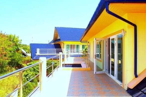 Property image - full photo 9