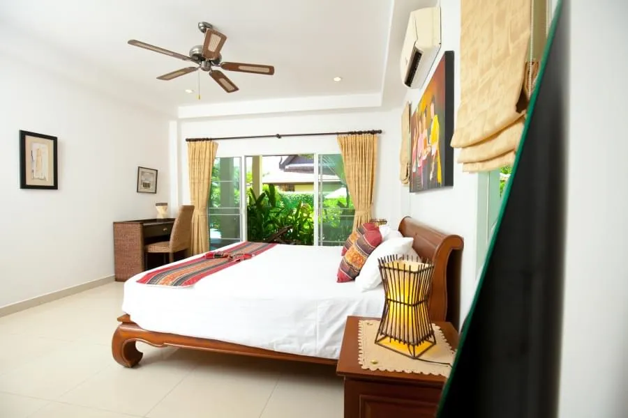 Property image - full photo 17