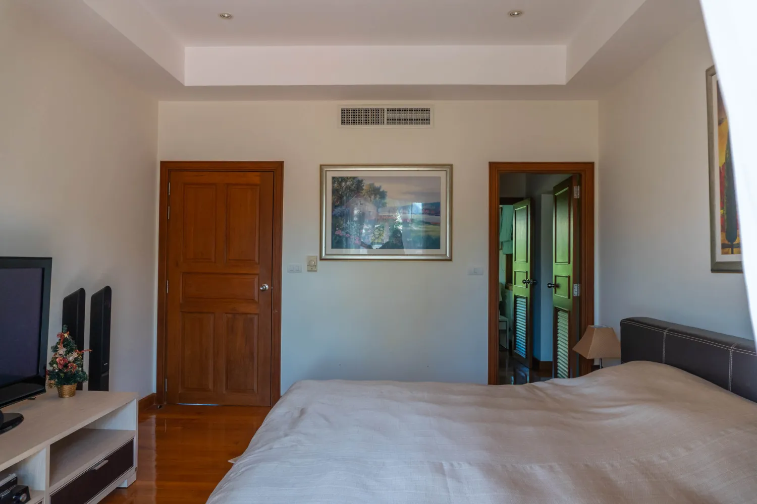 Property image - full photo 75