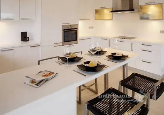 Property image - full photo 3