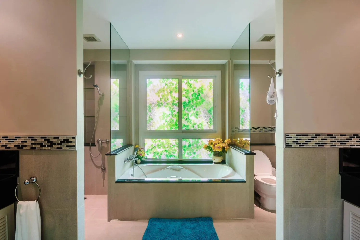 Property image - full photo 63